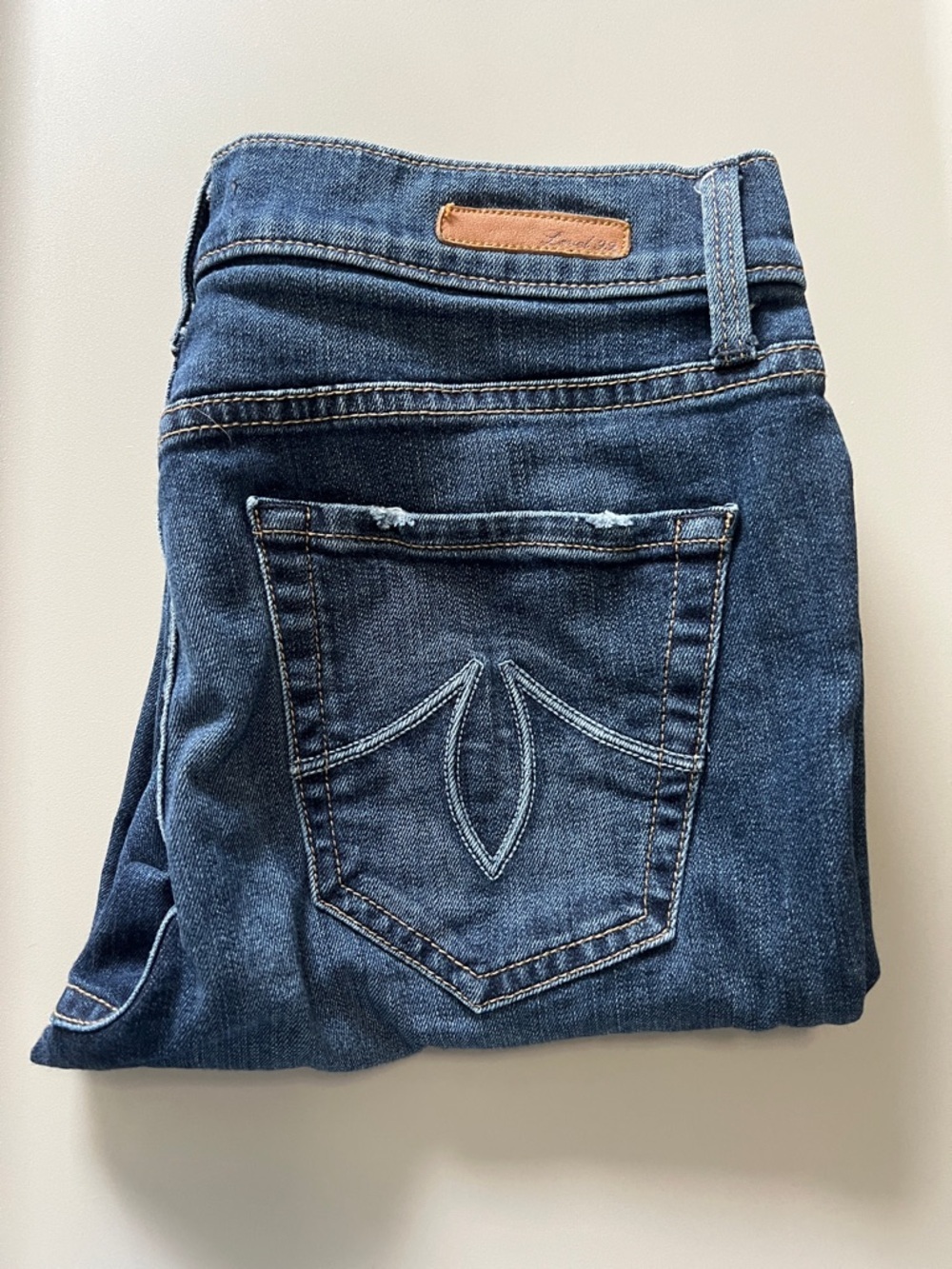 Level 99 Medium Wash Straight Leg Jean Size 26